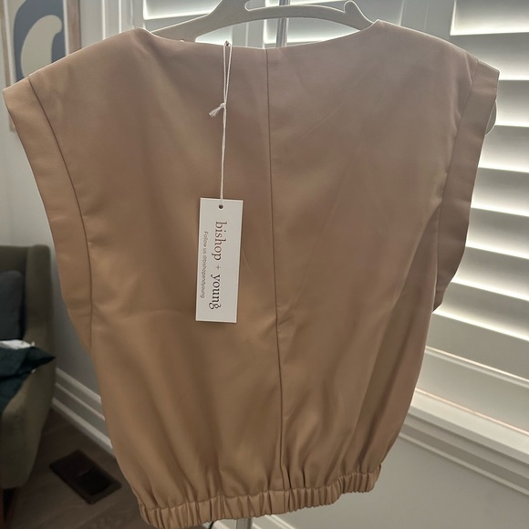 Cool pleather vest - Picture 4 of 4